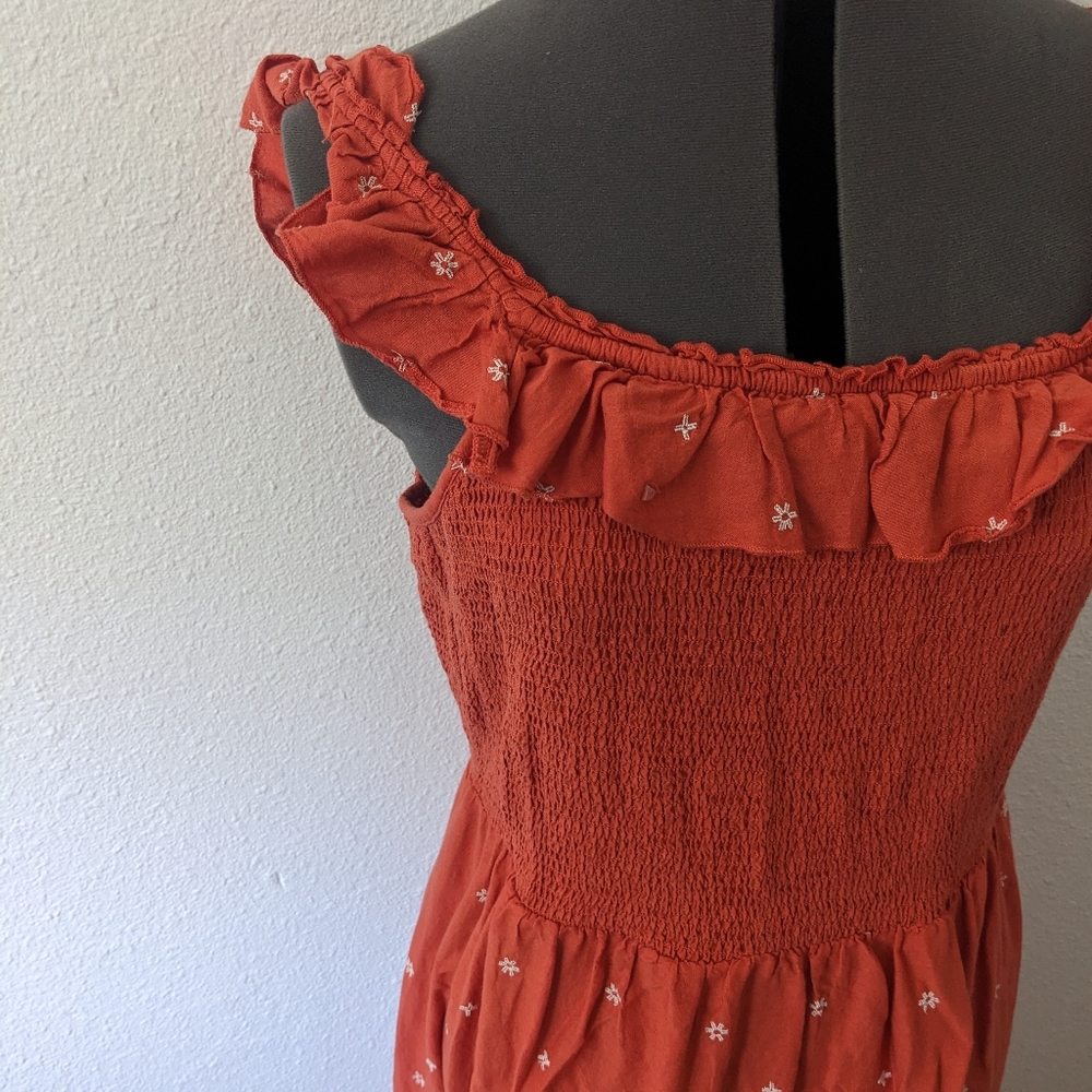 Old Navy Ruched Ruffle Dress - Picture 3 of 4